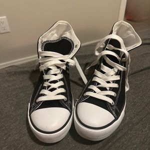 Women Off-Brand Converse Size 11